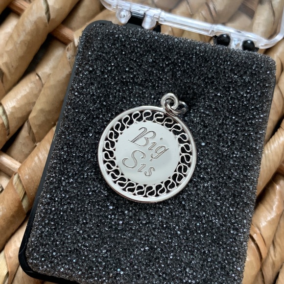 Big Sis Round Sorority Pendant - Picture 3 of 8